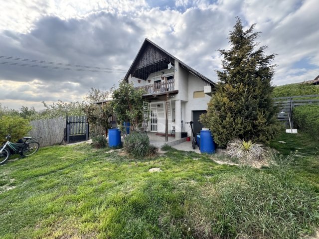 Eladó családi ház, Csóron 41.9 M Ft, 2 szobás