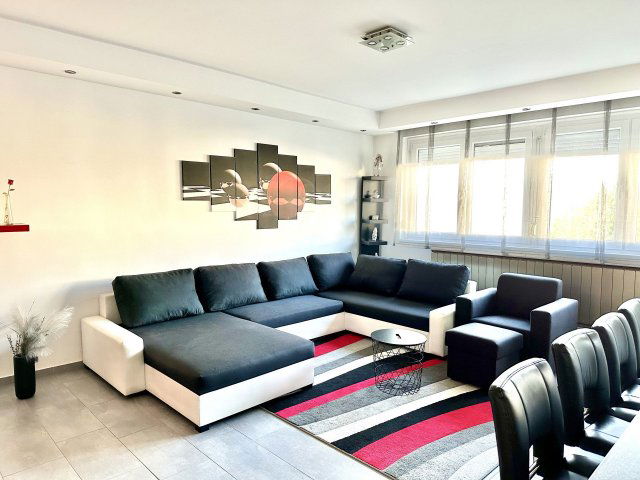 Eladó téglalakás, Zalaegerszegen 82 M Ft, 4 szobás