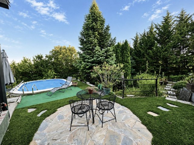 Eladó nyaraló, Szentendrén 114.9 M Ft, 3 szobás