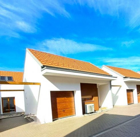 Eladó sorház, Sopronban 131.7 M Ft, 5 szobás