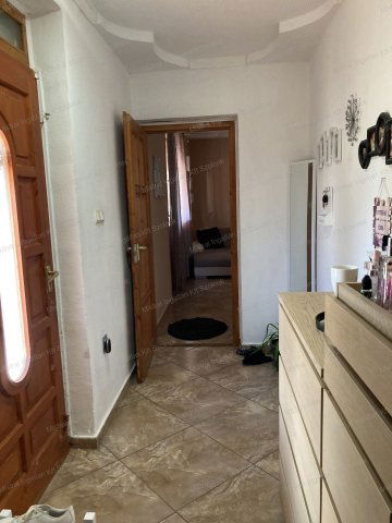 Eladó családi ház, Kőteleken 37.9 M Ft, 5+1 szobás