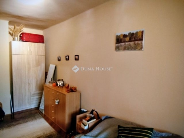 Eladó téglalakás, Vasváron 34 M Ft, 3 szobás