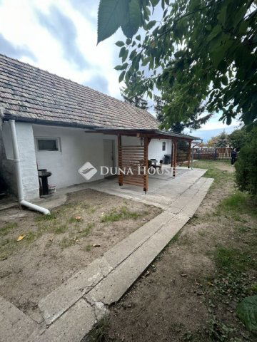 Eladó családi ház, Sárkeszin 29 M Ft, 2 szobás