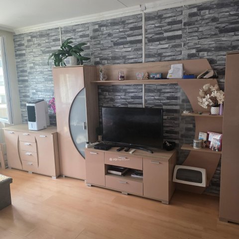 Eladó panellakás, Debrecenben 48 M Ft, 1+2 szobás