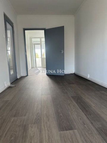 Eladó panellakás, Budapesten, XV. kerületben, Nyírpalota úton