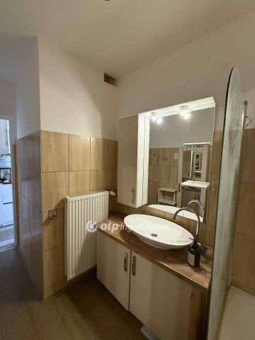 Eladó téglalakás, Egerben 58 M Ft, 3+1 szobás