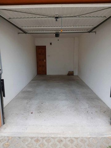 Kiadó garázs, Debrecenben 30 E Ft / hó / költözzbe.hu