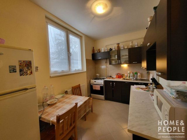 Eladó téglalakás, Szegeden 52.5 M Ft, 2 szobás