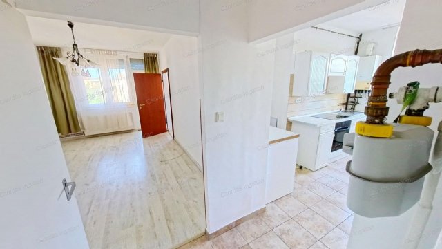 Eladó téglalakás, Veszprémben 50.9 M Ft, 2 szobás