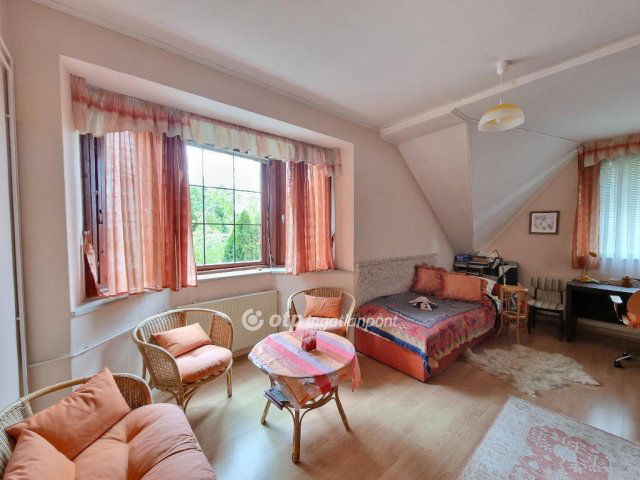 Eladó családi ház, Budakeszin 169.77 M Ft, 7 szobás