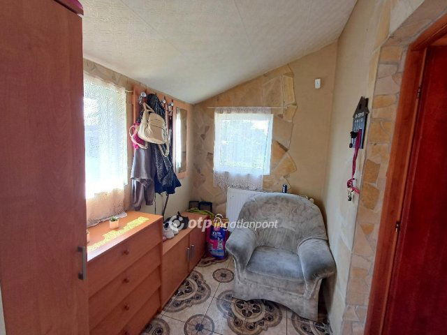 Eladó családi ház, Dormándon 26.9 M Ft, 3+1 szobás