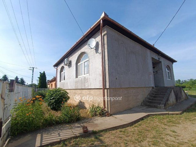 Eladó családi ház, Szabolcsbákán 22.9 M Ft, 2+1 szobás