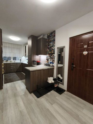 Eladó panellakás, Budapesten, III. kerületben 105 M Ft