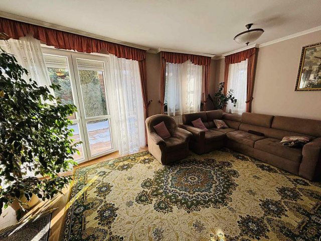 Eladó ikerház, Dunakeszin 150 M Ft, 5 szobás