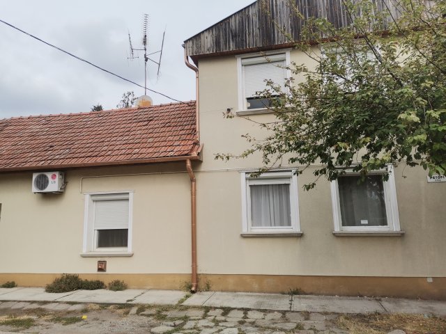 Eladó családi ház, Tiszakécskén, Petőfi utcában 79.9 M Ft