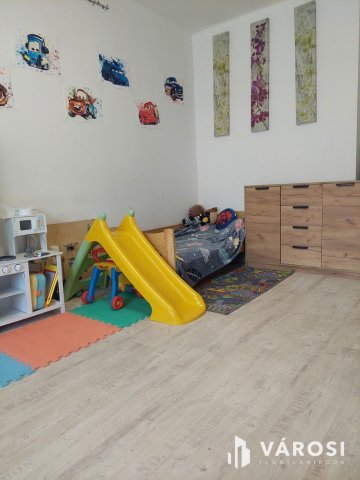 Eladó téglalakás, Tatabányán 36.99 M Ft, 1+1 szobás