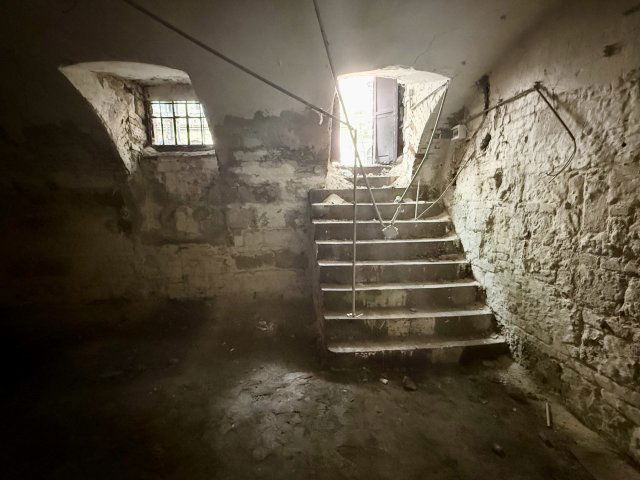 Eladó üzlethelyiség, Budapesten, VIII. kerületben 13 M Ft