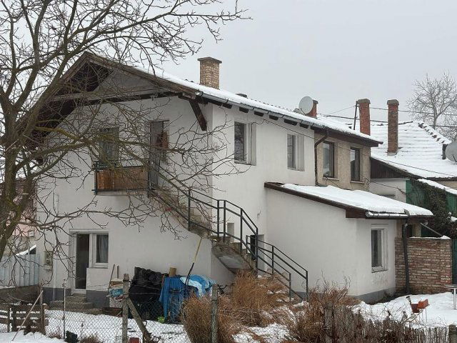 Eladó sorház, Pomázon 69.9 M Ft, 3 szobás / költözzbe.hu