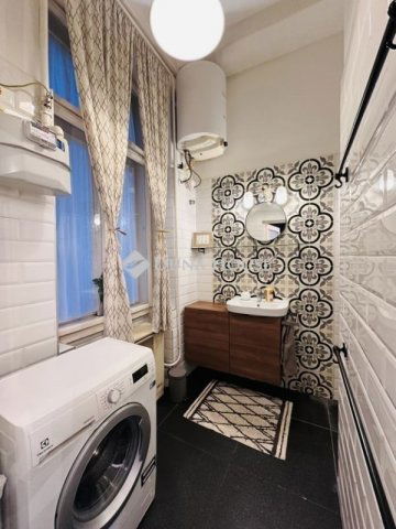 Eladó téglalakás, Budapesten, VIII. kerületben 95 M Ft, 3 szobás