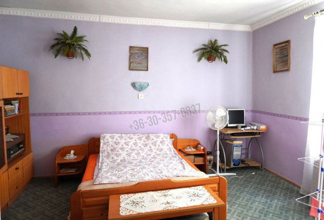 Eladó családi ház, Kisteleken 31.99 M Ft, 2 szobás