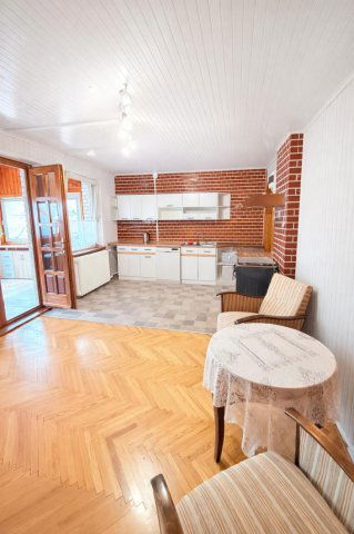 Kiadó téglalakás, albérlet, Tatán 190 E Ft / hó, 3 szobás