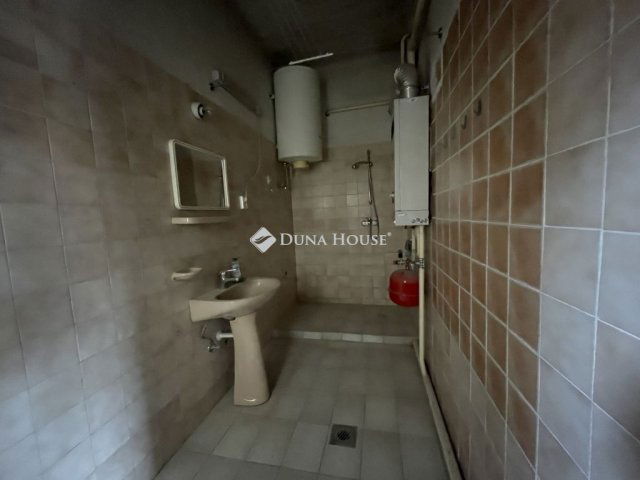 Eladó családi ház, Budapesten, XVIII. kerületben 49.9 M Ft