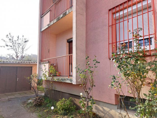 Eladó téglalakás, Szolnokon 69 M Ft, 3 szobás