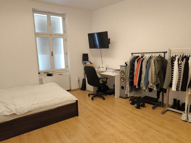 Kiadó téglalakás, albérlet, Győrött 140 E Ft / hó, 1 szobás