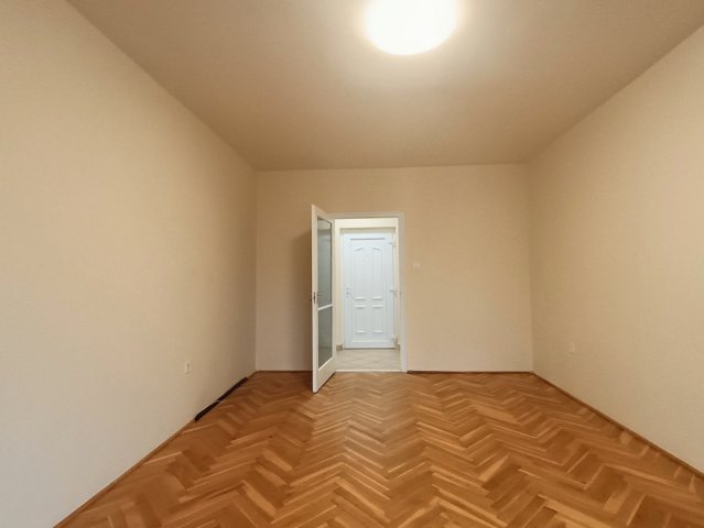 Eladó téglalakás, Gyöngyösön 44.9 M Ft, 2 szobás