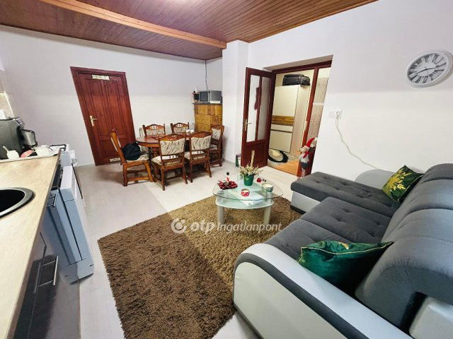 Eladó családi ház, Balsán 30.9 M Ft, 3 szobás