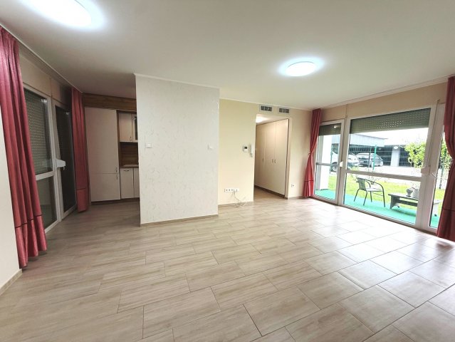 Kiadó téglalakás, albérlet, Szegeden, Kis-Tisza utcában