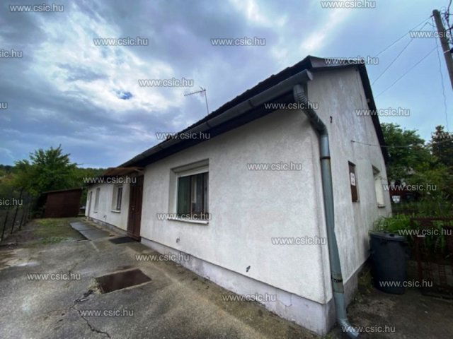 Eladó családi ház, Pilisszentlászlón 44.9 M Ft, 3 szobás