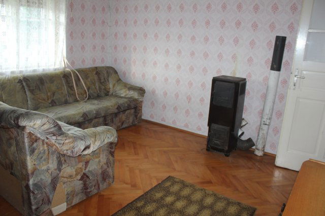 Eladó családi ház, Szanyon 17.8 M Ft, 2 szobás