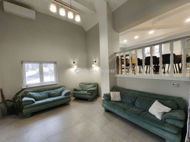 Eladó családi ház, Kisapostagon 165 M Ft, 4+2 szobás