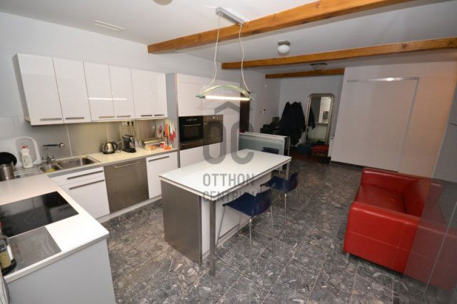 Eladó családi ház, Érden 220 M Ft, 6 szobás