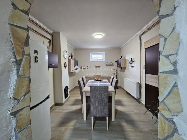 Eladó családi ház, Nagytótfalun 49.5 M Ft, 3 szobás