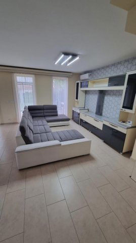 Kiadó téglalakás, albérlet, Tatán 370 E Ft / hó, 1+4 szobás