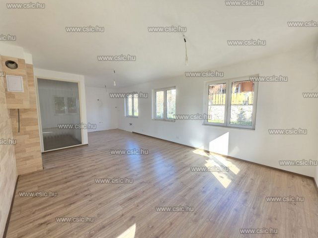 Eladó családi ház, Pomázon 144 M Ft, 4 szobás