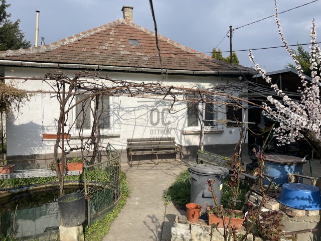 Eladó családi ház, Százhalombattán 74.9 M Ft, 3 szobás