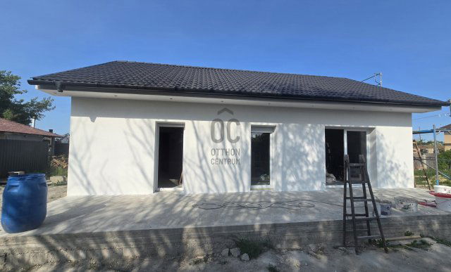 Eladó családi ház, Siófokon 69 M Ft, 3 szobás