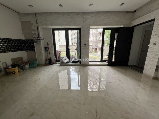 Eladó családi ház, Budapesten, VIII. kerületben 329 M Ft