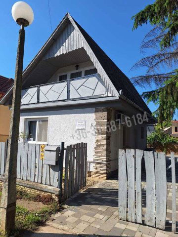 Kiadó családi ház, albérlet, Hajdúszoboszlón, Liliom utcában