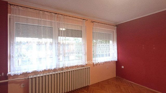 Eladó családi ház, Jászfényszarun 58 M Ft, 3 szobás