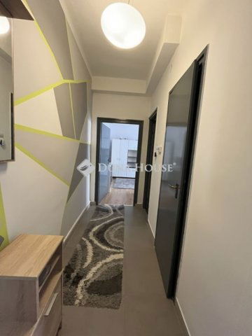 Eladó téglalakás, Várpalotán 36.7 M Ft, 1 szobás