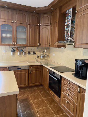 Eladó téglalakás, Szolnokon 64.9 M Ft, 3 szobás