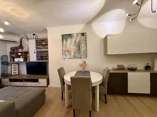 Eladó téglalakás, Budapesten, XI. kerületben 72.3 M Ft, 3 szobás