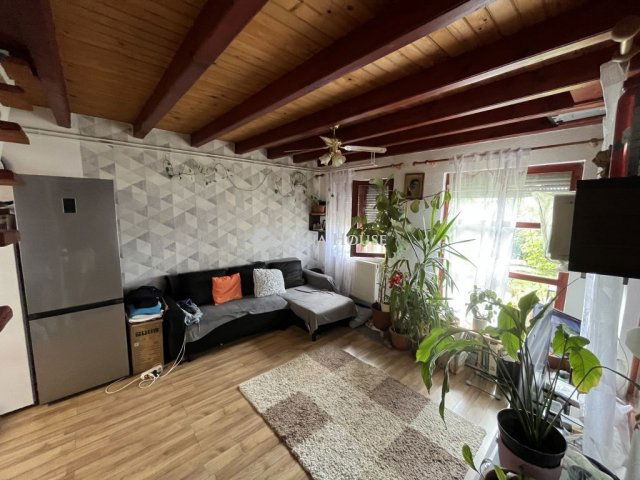 Eladó sorház, Szigethalmon 61.99 M Ft, 1+3 szobás
