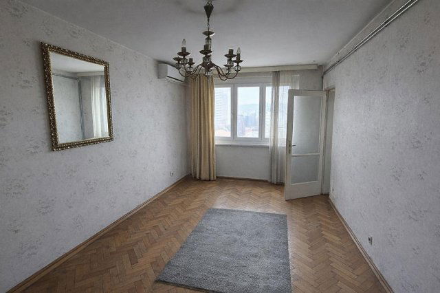 Eladó panellakás, Budapesten, XI. kerületben, Etele úton