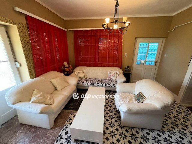 Eladó családi ház, Fajszon 13.5 M Ft, 4 szobás