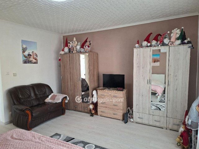 Eladó családi ház, Adonyban 68 M Ft, 2+1 szobás